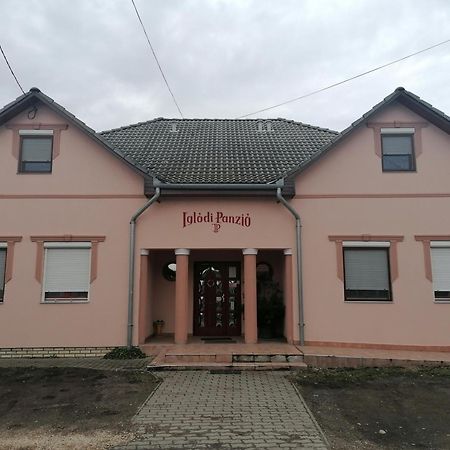 Iglodi Panzio 호텔 Kunszentmárton 외부 사진